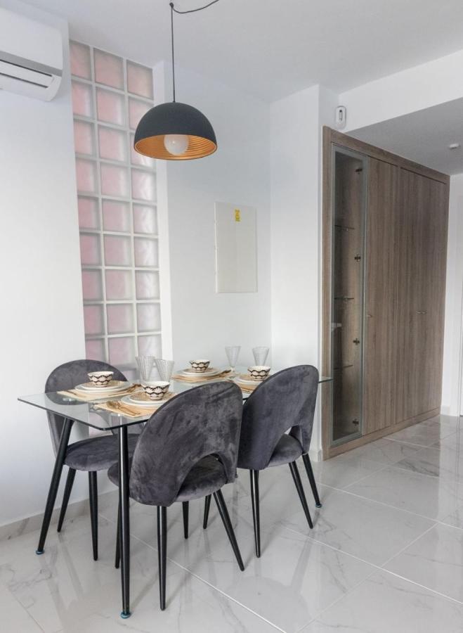 Luxury 3 Bed, 2 Bath Detached Villa, Prime Location, Only 400 Mtrs To The Los Alcázares