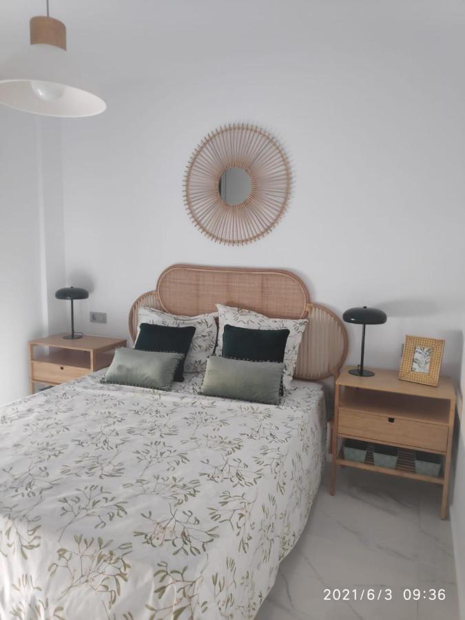 Luxury 3 Bed, 2 Bath Detached Villa, Prime Location, Only 400 Mtrs To The * Los Alcázares