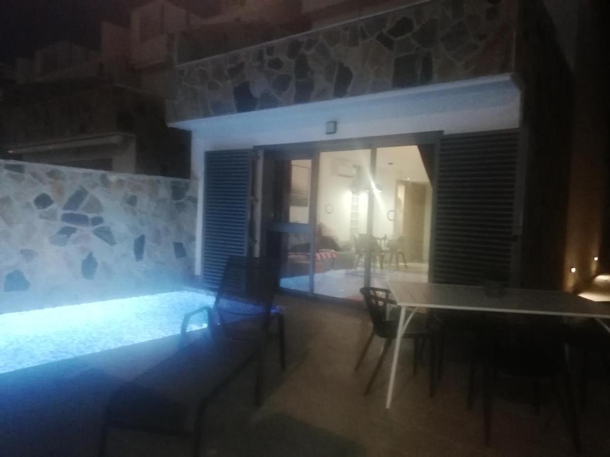 Luxury 3 Bed, 2 Bath Detached Villa, Prime Location, Only 400 Mtrs To The * Los Alcázares