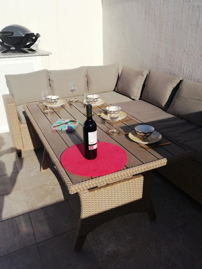 Luxury 3 Bed, 2 Bath Detached Villa, Prime Location, Only 400 Mtrs To The Los Alcázares