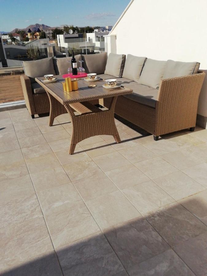 Luxury 3 Bed, 2 Bath Detached Villa, Prime Location, Only 400 Mtrs To The