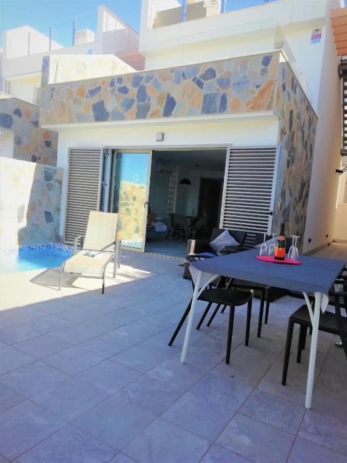 Luxury 3 Bed, 2 Bath Detached Villa, Prime Location, Only 400 Mtrs To The Villa *